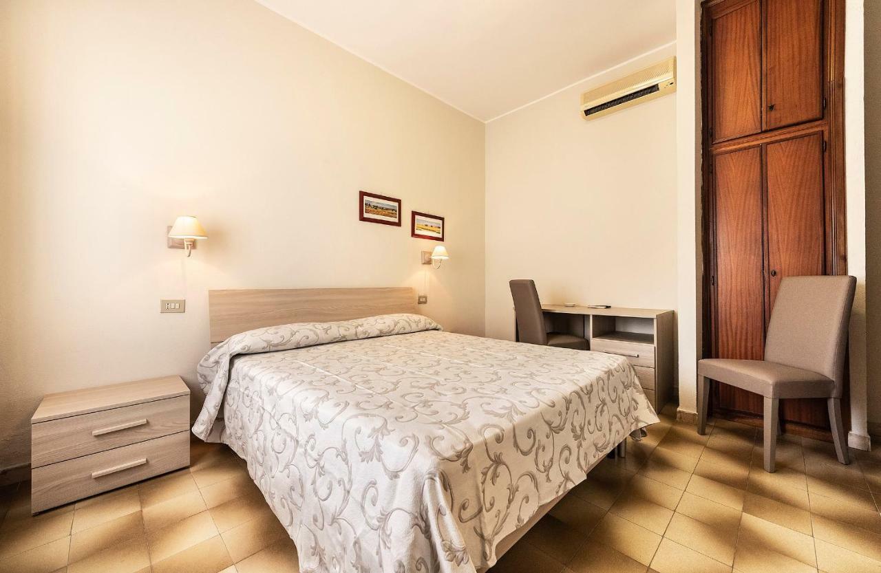 Hotel Aurelia Таркуїнія Екстер'єр фото