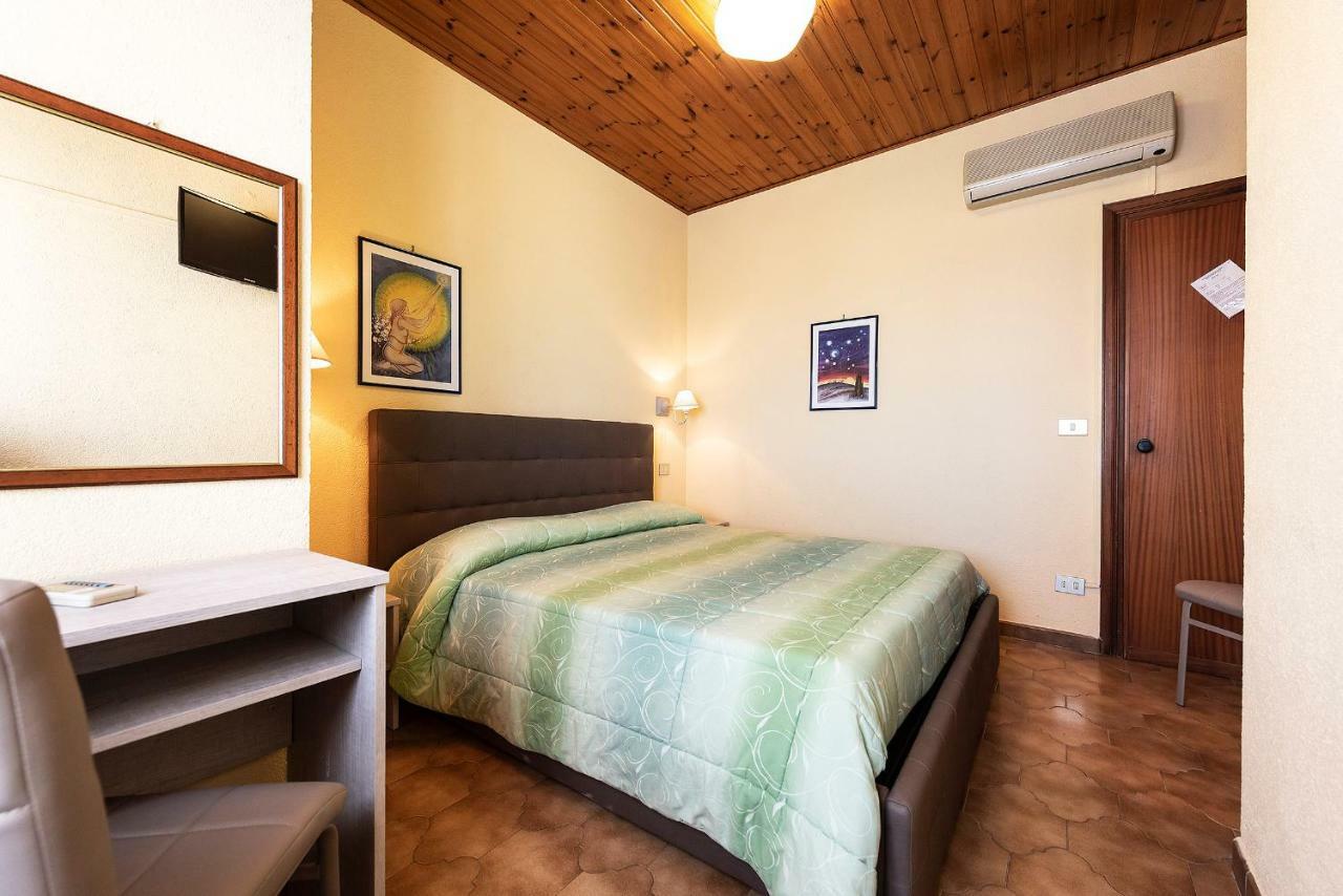 Hotel Aurelia Таркуїнія Екстер'єр фото