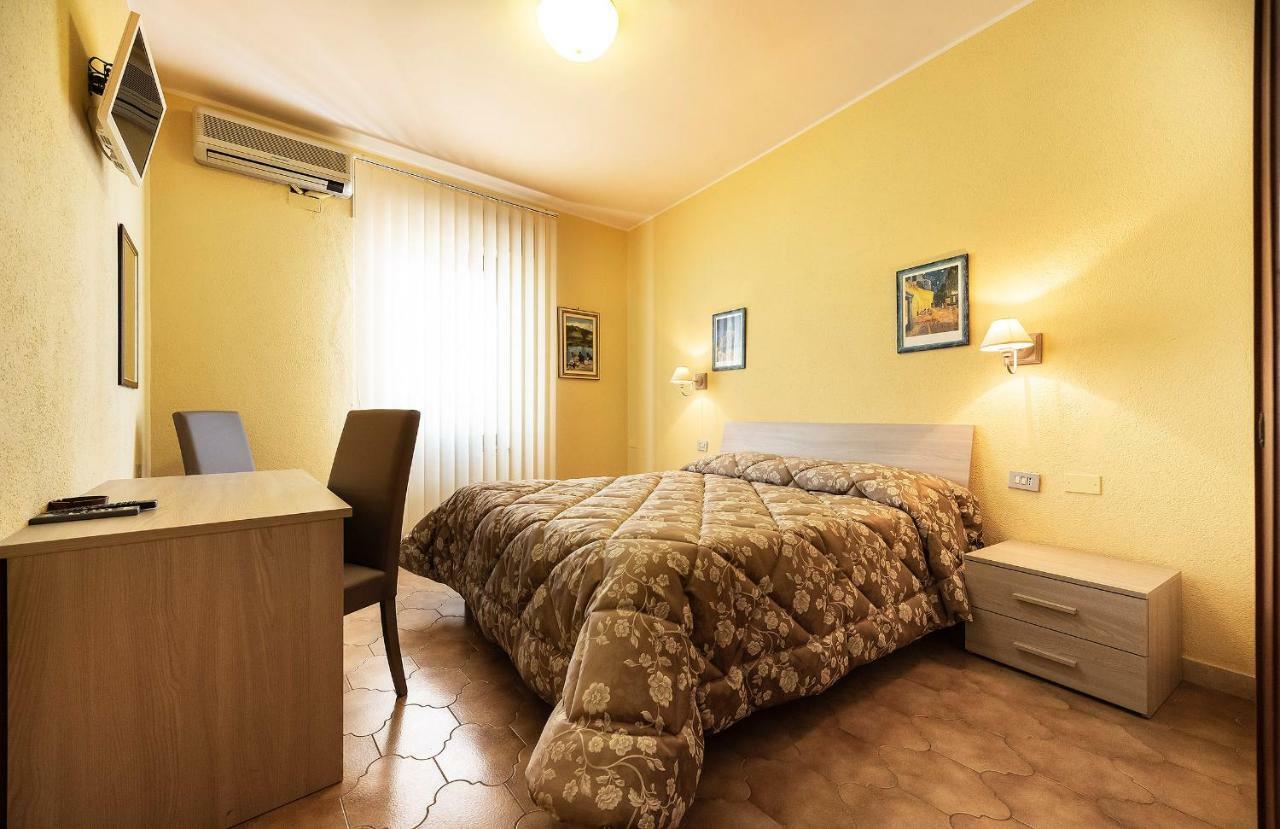 Hotel Aurelia Таркуїнія Екстер'єр фото